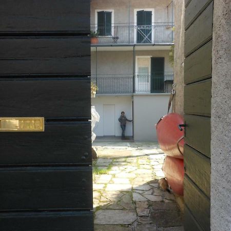 Appartamento Il Vecchio Cortile Mandello del Lario Esterno foto