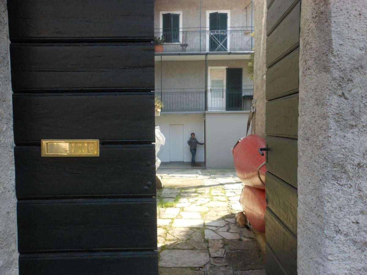 Appartamento Il Vecchio Cortile Mandello del Lario Esterno foto